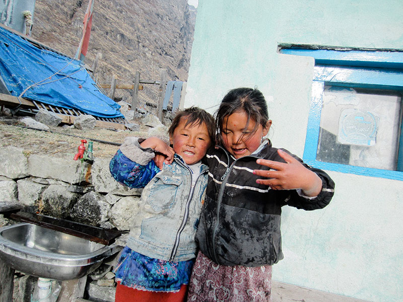 Enfants du village du Langtang